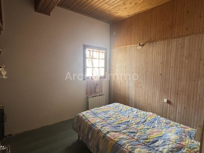 Image No.9-2 Bed House for sale