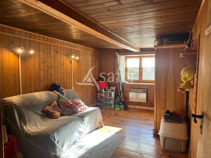 Image No.10-2 Bed House for sale