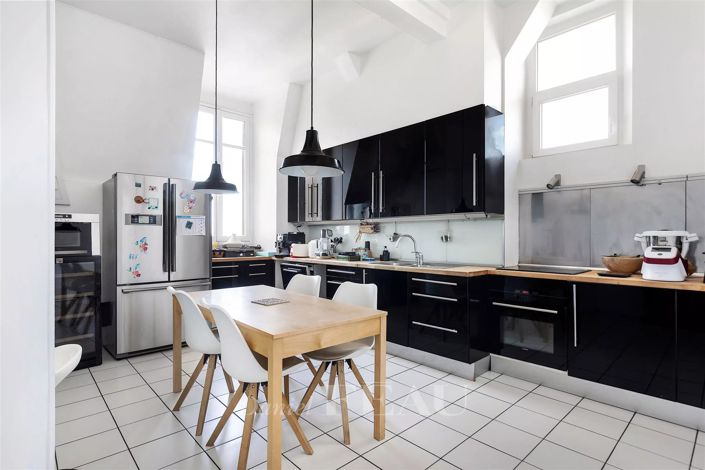 Image No.11-4 Bed Apartment for sale