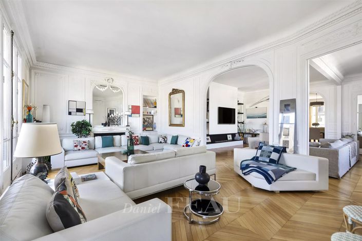 Image No.6-4 Bed Apartment for sale