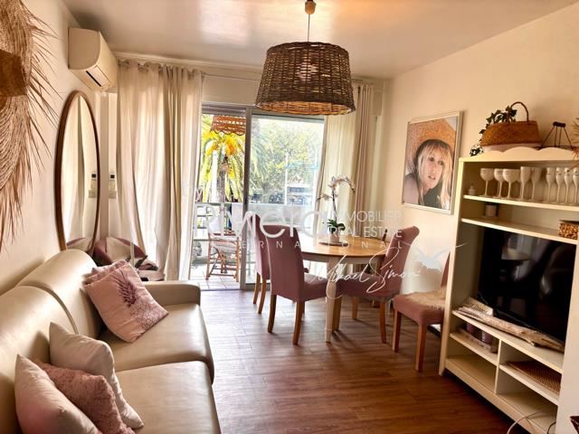 Image No.1-Appartement de 2 chambres à vendre à Cavalaire-sur-Mer