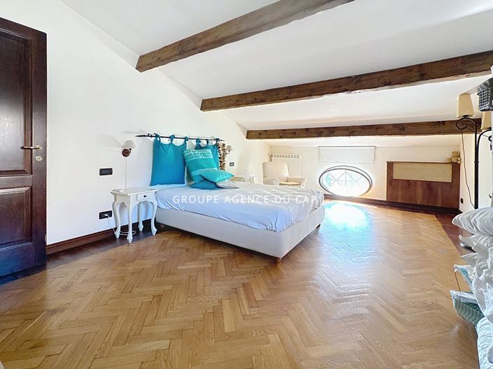 Image No.14-Propriété de 8 chambres à vendre à Saint-Raphael