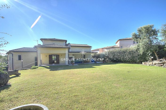 Image No.5-8 Bed Property for sale