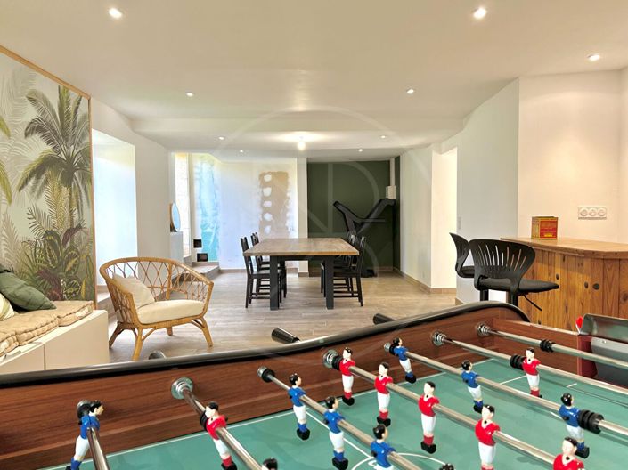 Image No.9-4 Bed House for sale