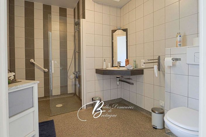 Image No.15-5 Bed House for sale