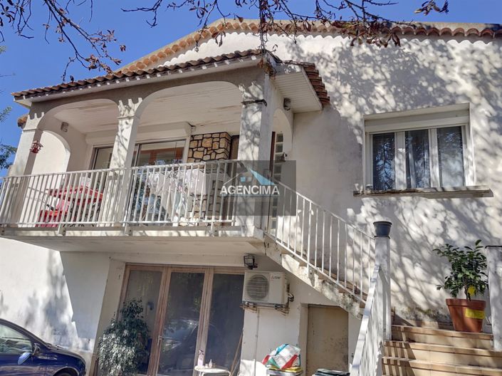 Image No.1-3 Bed House for sale