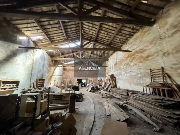 Image No.8-3 Bed House for sale