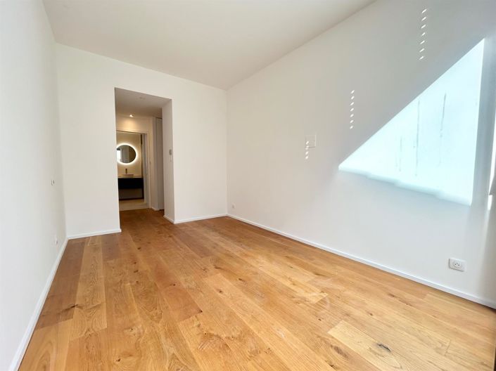 Image No.9-3 Bed Apartment for sale