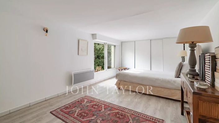 Image No.25-4 Bed House for sale