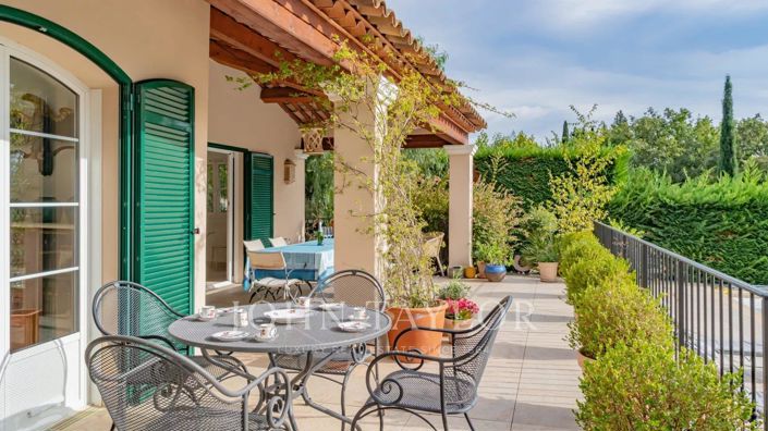 Image No.6-4 Bed House for sale