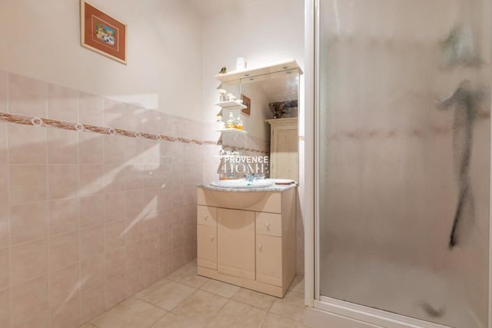 Image No.14-Maison de 5 chambres à vendre à Gordes