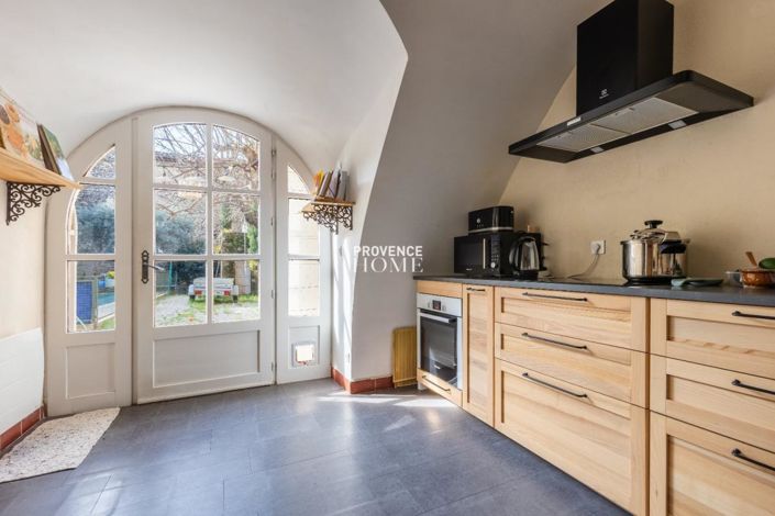 Image No.7-Maison de 5 chambres à vendre à Gordes