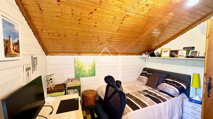 Image No.13-3 Bed House for sale