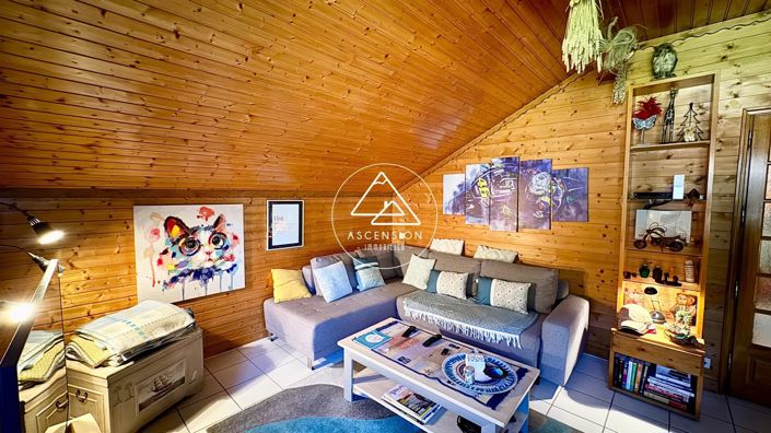 Image No.26-3 Bed House for sale