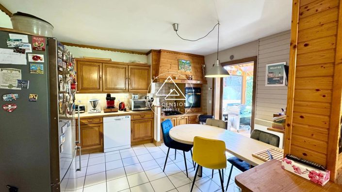 Image No.29-3 Bed House for sale