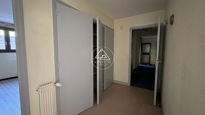 Image No.11-3 Bed Apartment for sale