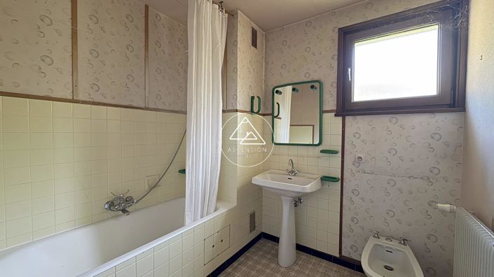 Image No.13-3 Bed Apartment for sale