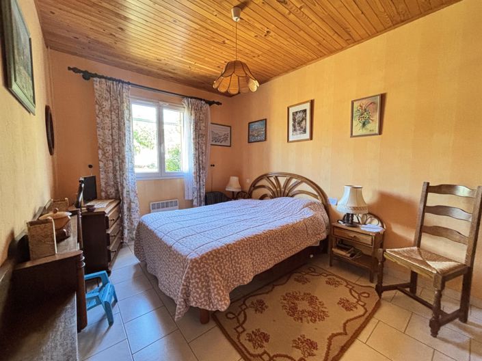 Image No.9-3 Bed House for sale