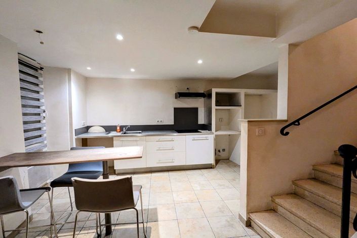 Image No.2-3 Bed House for sale