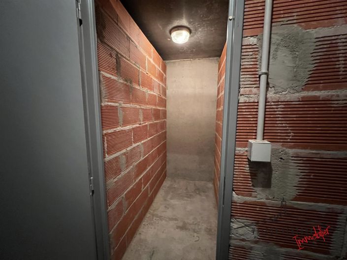 Image No.10-1 Bed Apartment for sale