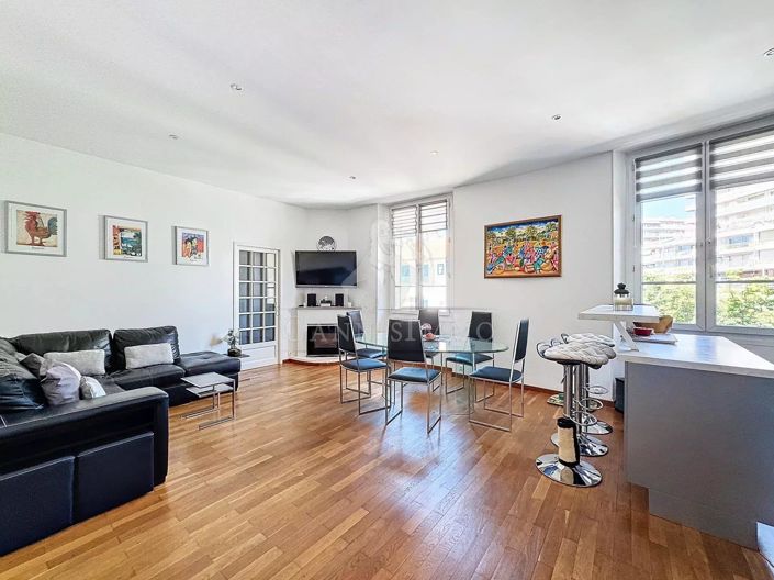 Image No.1-Appartement de 2 chambres à vendre à Cannes