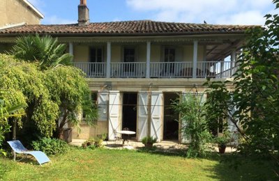 1 - Auch, Maison