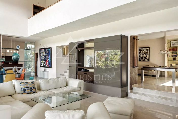 Image No.5-4 Bed House for sale