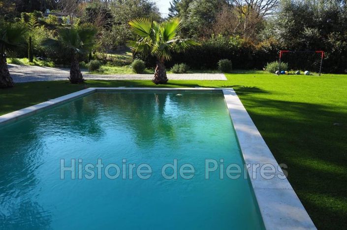 Image No.1-3 Bed House for sale