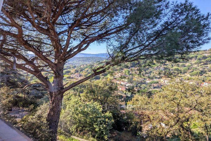 Image No.2-Maison de 3 chambres à vendre à Grimaud