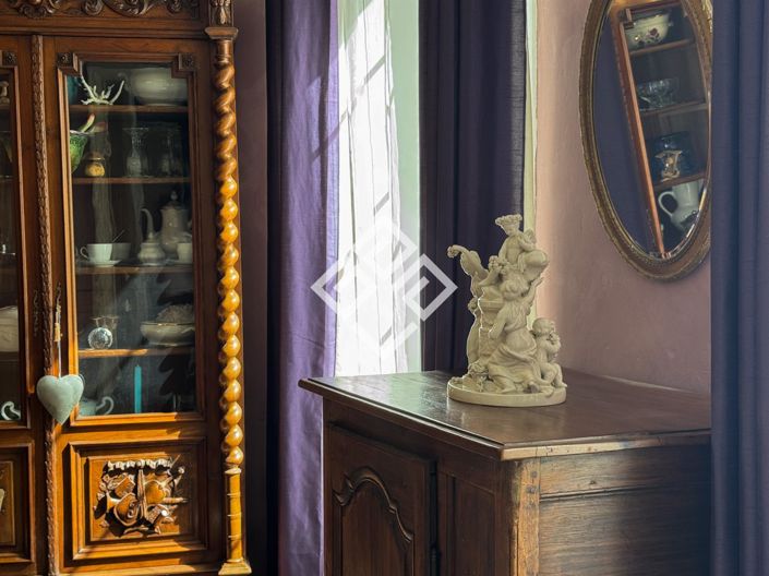 Image No.10-9 Bed House for sale