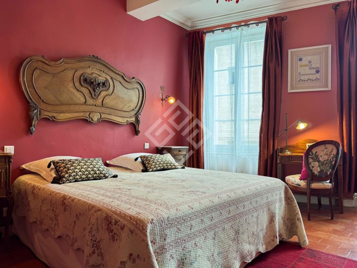 Image No.30-9 Bed House for sale