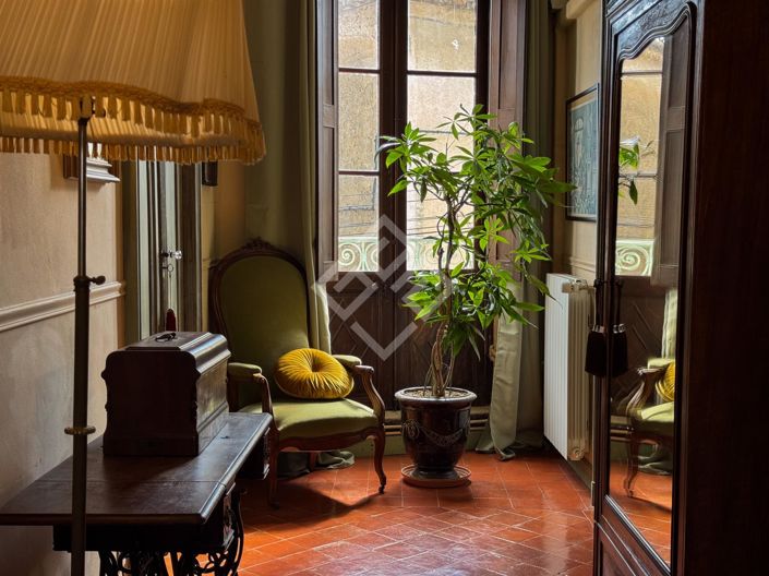 Image No.41-9 Bed House for sale