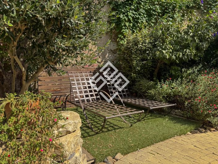 Image No.57-9 Bed House for sale