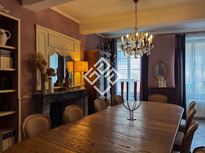 Image No.8-9 Bed House for sale