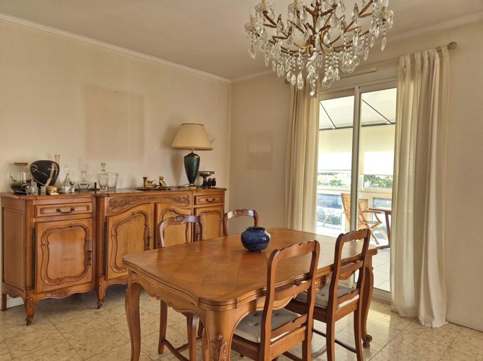 Image No.15-3 Bed House for sale