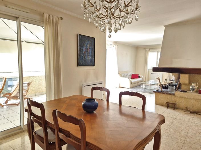 Image No.17-3 Bed House for sale