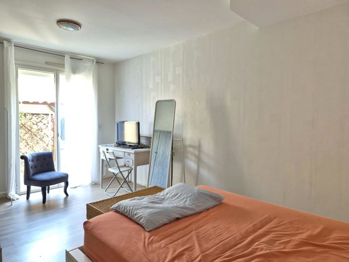 Image No.42-3 Bed House for sale