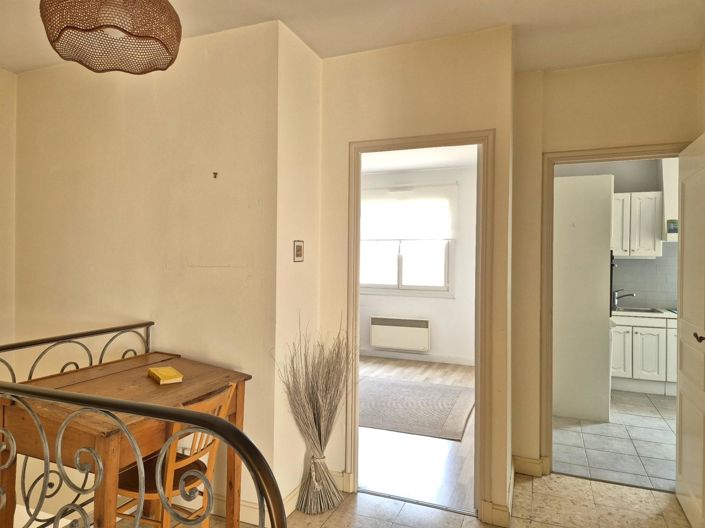 Image No.6-3 Bed House for sale