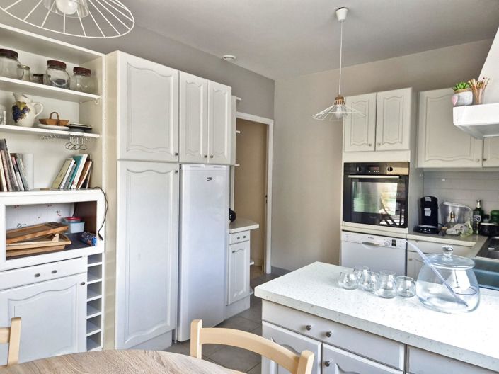 Image No.9-3 Bed House for sale