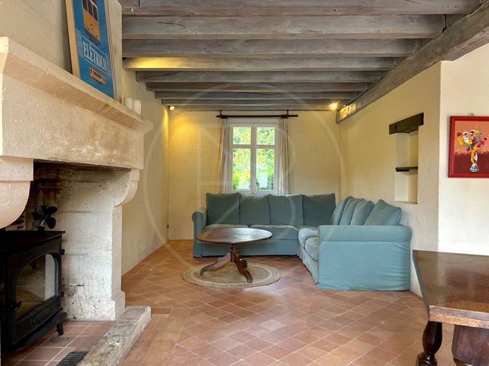 Image No.10-3 Bed House for sale