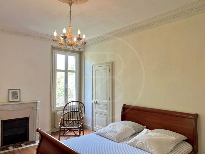 Image No.11-3 Bed House for sale