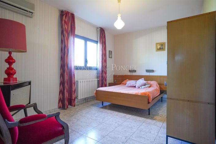 Image No.16-4 Bed House for sale