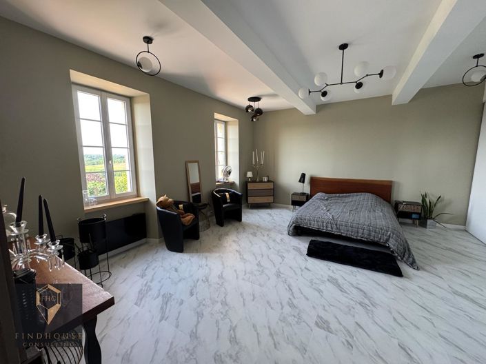 Image No.11-5 Bed House for sale