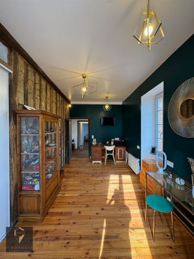 Image No.7-5 Bed House for sale