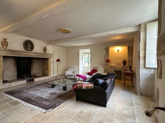 Image No.6-Propriété de 6 chambres à vendre à Auch