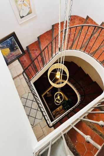 Image No.18-5 Bed House for sale