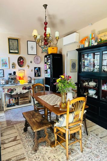 Image No.2-5 Bed House for sale