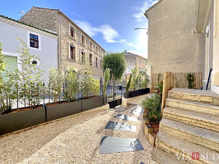 Image No.3-5 Bed Property for sale