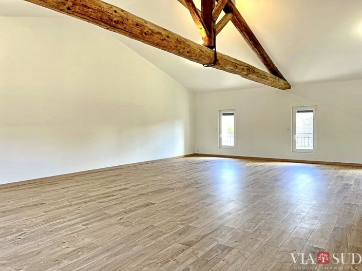 Image No.6-5 Bed Property for sale