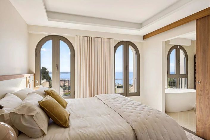 Image No.12-8 Bed House for sale